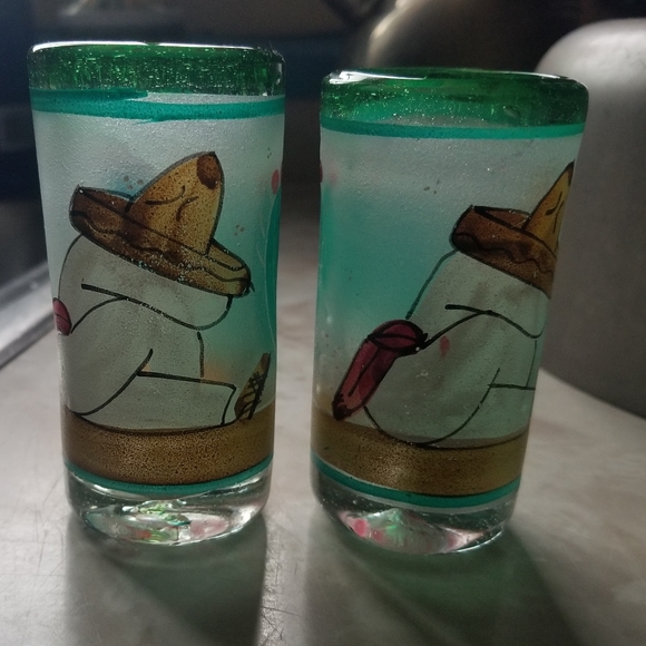 Vintage Shot Glasses - Picture 4 of 4
